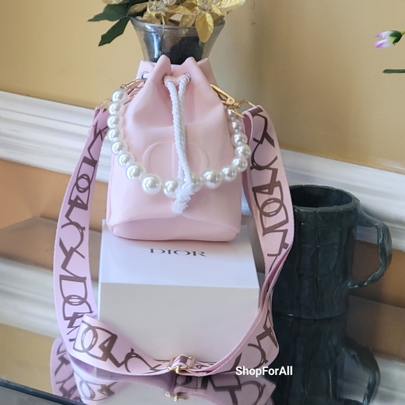 Dior - Picture 8 of 16